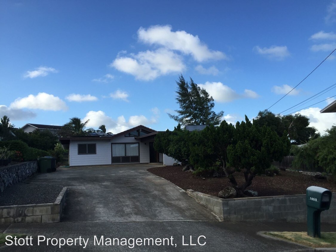 Building Photo - 1469 Humuwili Pl