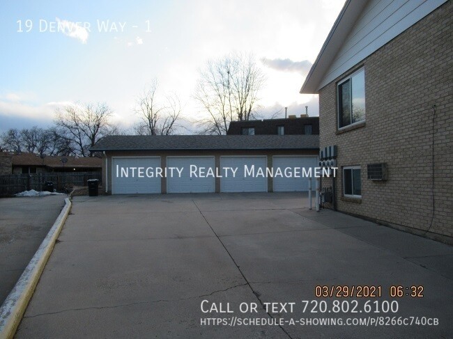 Building Photo - 19 Denver Way