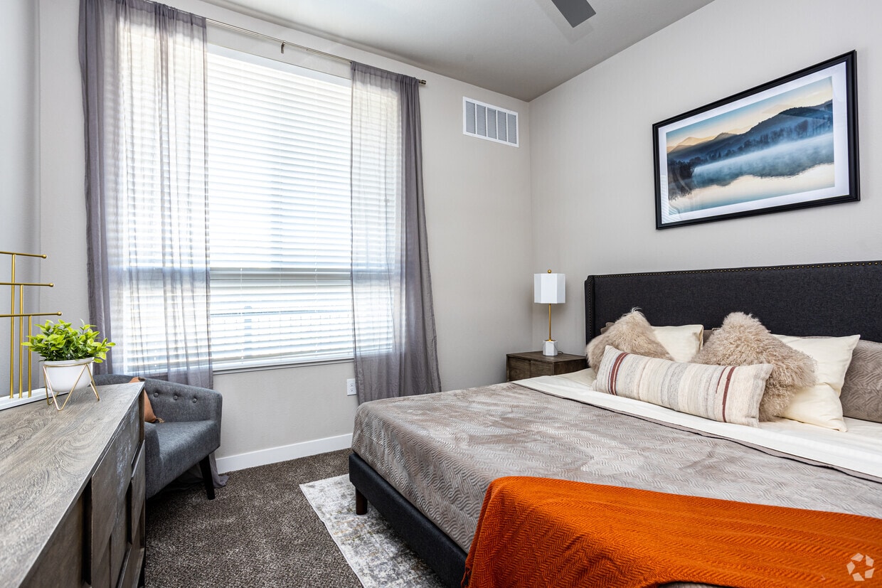 Azure Apartments 19700 E 39th Pl S Independence, MO 64057