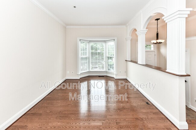 Foto del edificio - 6006 Kelsey Ct