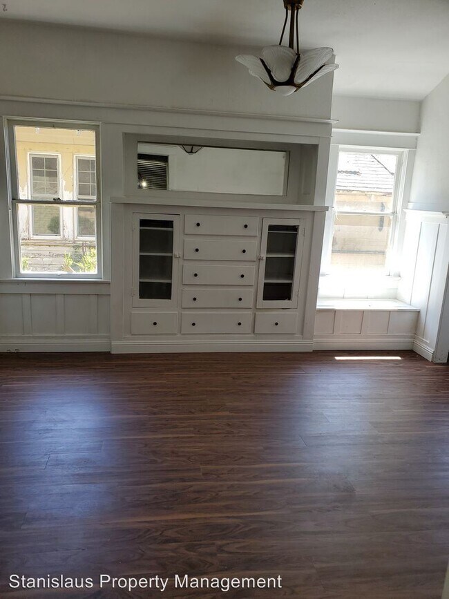Foto del edificio - 3 br, 1 bath Apartment - 227 Hackberry Ave