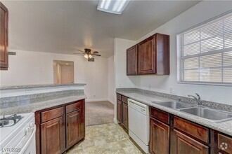 Building Photo - 2801 N Rainbow Blvd