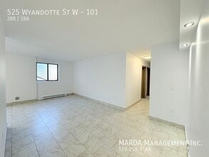 Building Photo - 525 Wyandotte St W