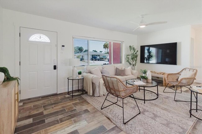 Building Photo - 411 87th Ave