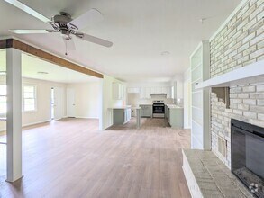 Building Photo - 9115 Strong Dr SE