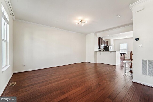 Foto del edificio - 8219 Seaworthy Wy