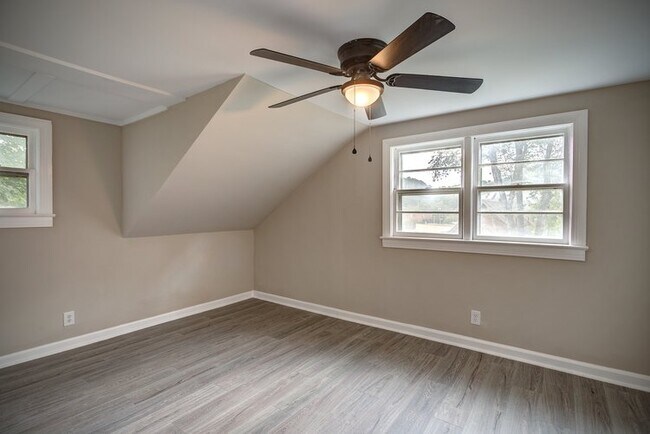 Foto del edificio - 237 Queen St