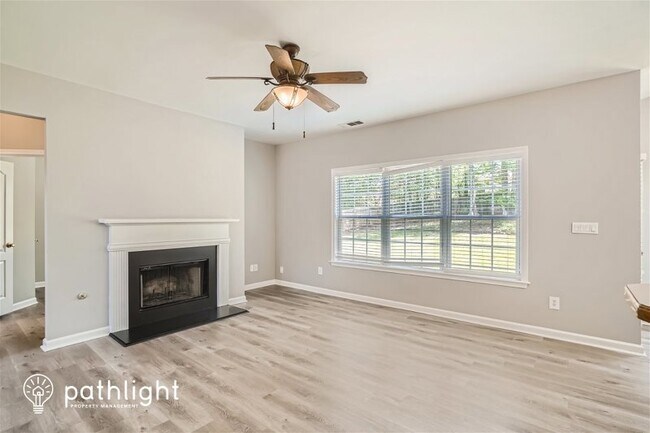 Foto del edificio - 435 Beckenham Walk Dr