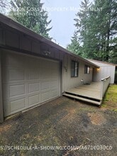 Building Photo - 175 The Pines