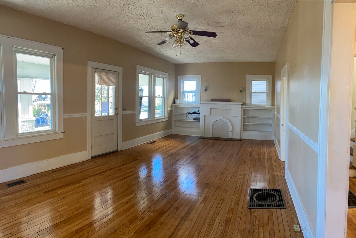 Foto principal - 933 Highland Ave SE