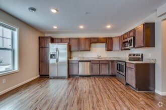 Building Photo - 12634 Pond View Rd