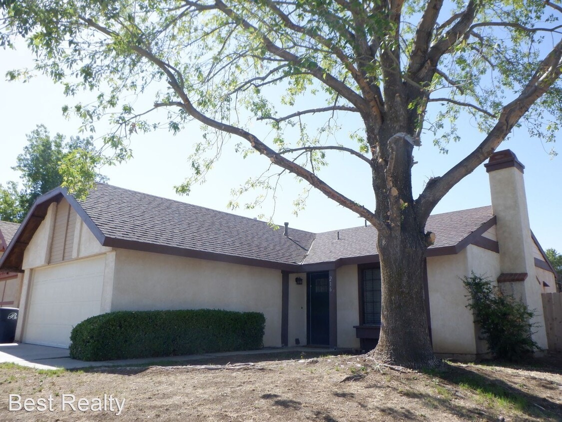 3 br, 2 bath House 216 Meadowbrook Court House for Rent in Tehachapi, CA