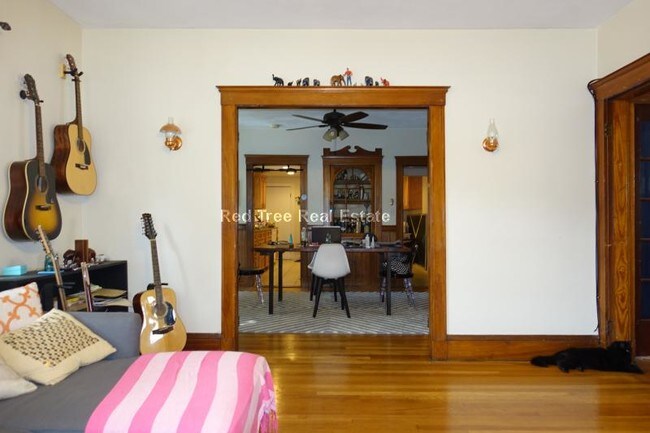Foto del edificio - 6-8 Oliva Rd. Unit 8