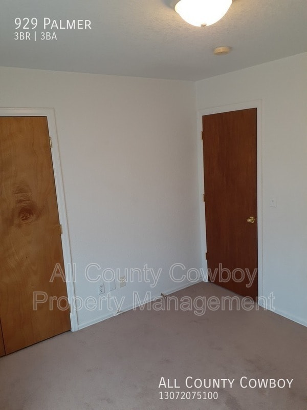 Building Photo - 929 Palmer Dr