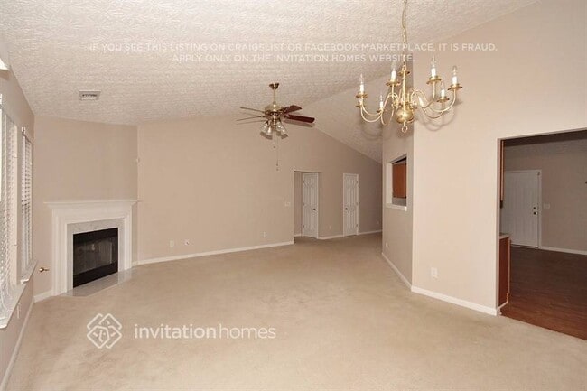 Foto del edificio - 302 Meadows Ln