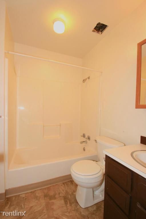 Foto del edificio - 2 br, 1 bath House - 1500 Tremper Drive