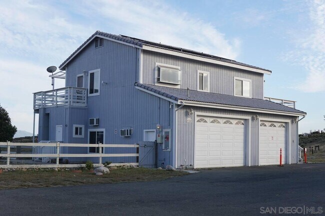 Exterior - 25122 Starlight Mountain Rd