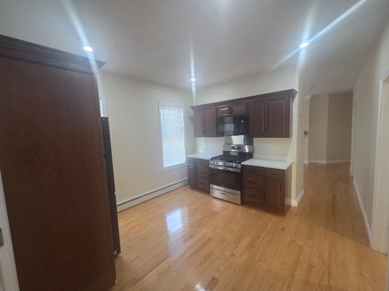 Primary Photo - 25 Brookside Ave