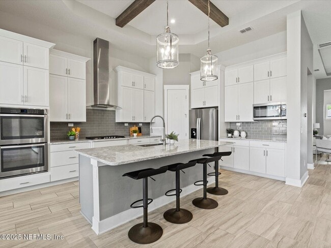 Building Photo - 746 Glenneyre Cir