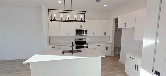 Foto del edificio - 8914 Lowell St