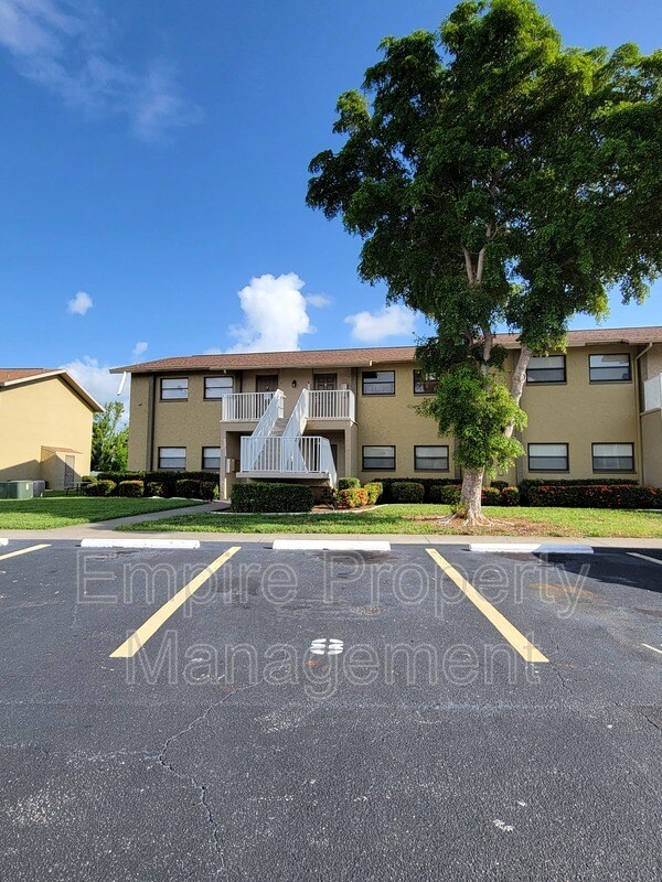 4781 Orange Grove Blvd Unit A8, North Fort Myers, FL 33903 Condo for