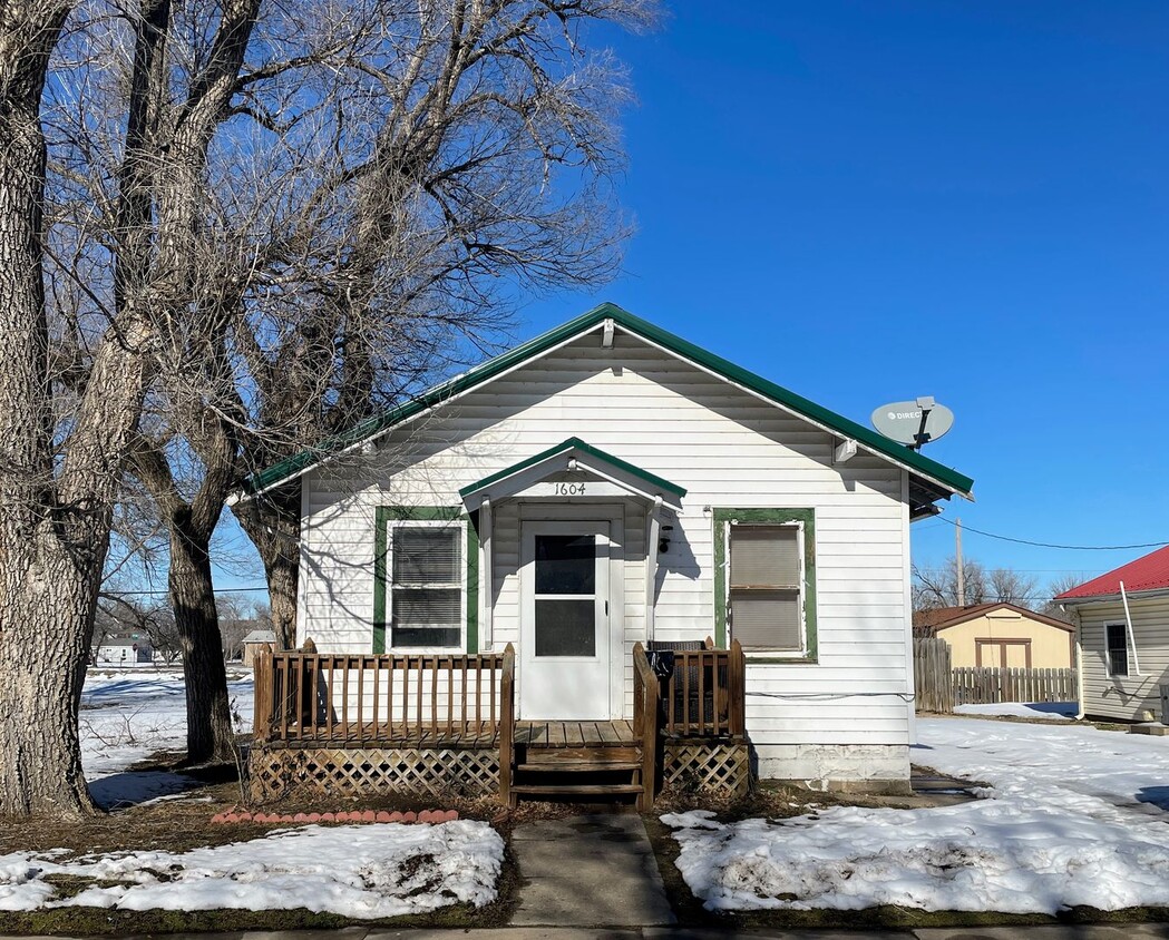 Primary Photo - Updated Two Bed One Bath Home