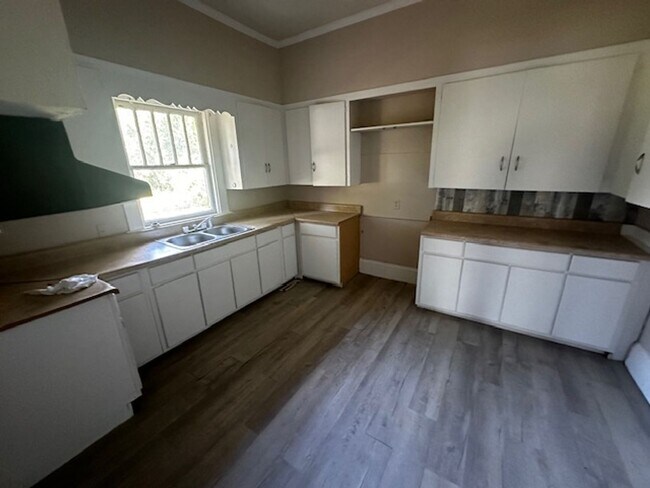 Foto del edificio - 610 Marigold St