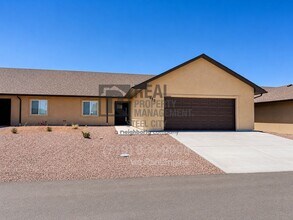 Building Photo - 153 S Stardust Cir