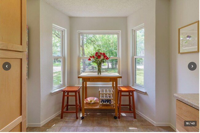 Kitchen nook - 11700 Sweetwater Trl