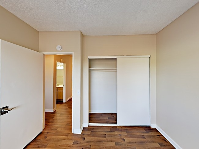 Foto del edificio - Villa Hermosa Apartments