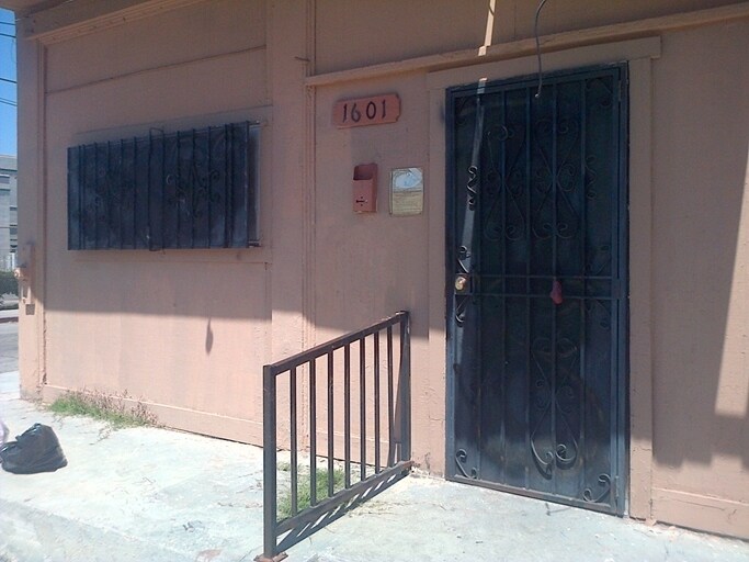 Building Photo - 2720-2726 Nevin Ave