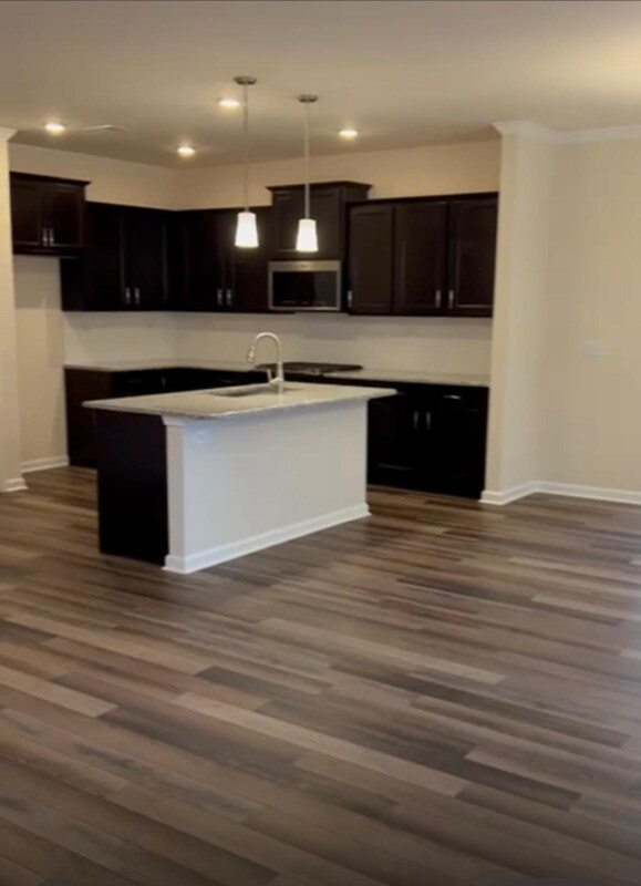 Foto del edificio - 722 Colby Pl