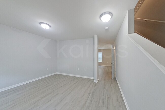 Building Photo - 108 Amber Mill Cir