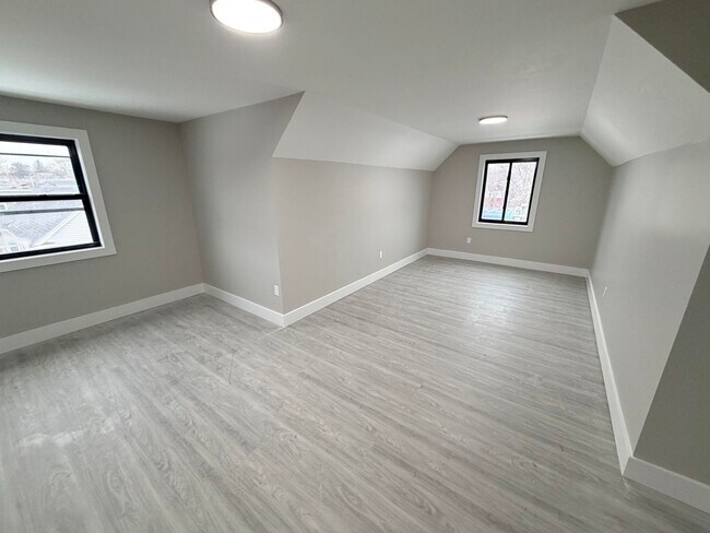 Foto del edificio - 194 N Lake Ave