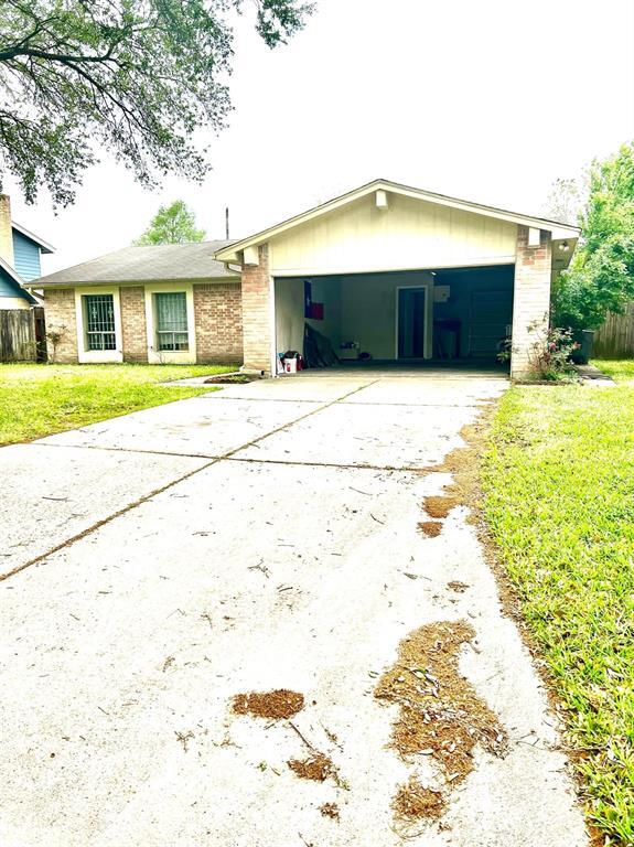 Building Photo - 8339 Carriage Creek Dr