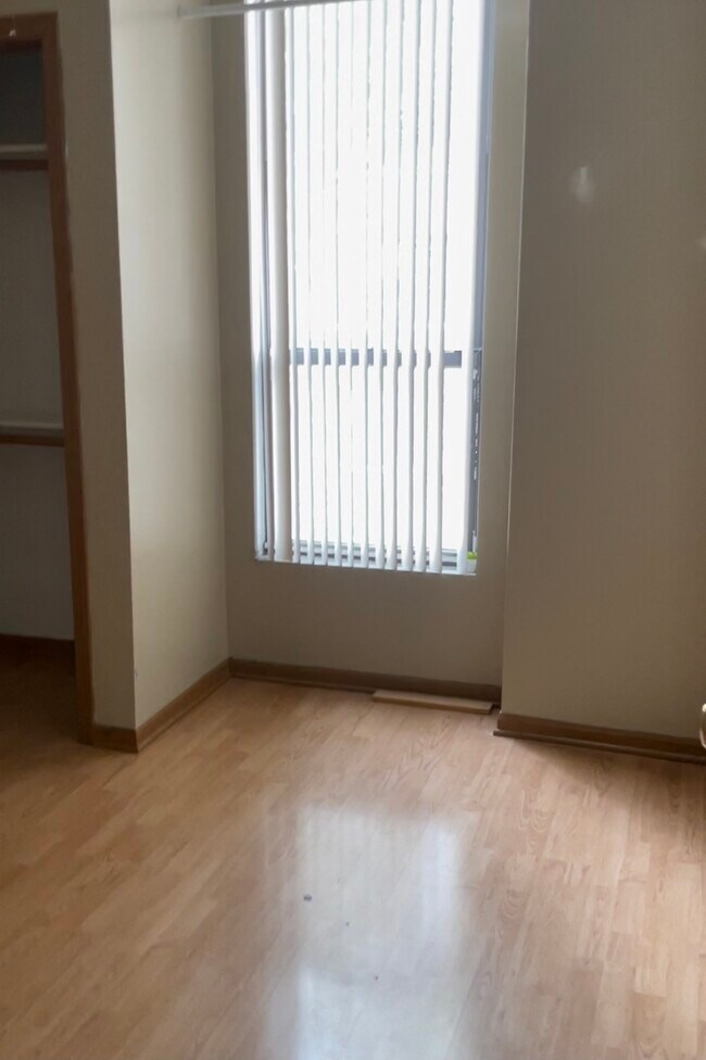 Foto del edificio - 3049 S Parnell Ave