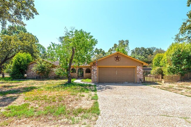 Building Photo - 102 Butlers Ct