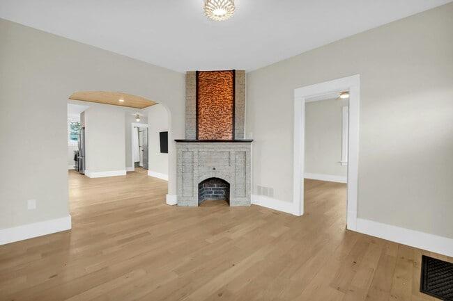 Foto del edificio - 2738 Pine St