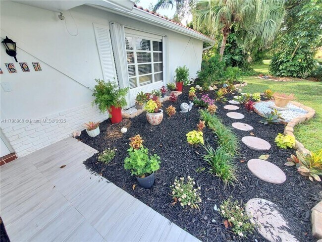 Foto del edificio - 3607 NW 82nd Terrace