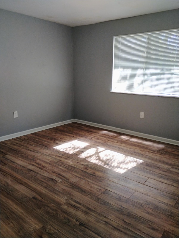 Building Photo - 8630 Corlett Dr