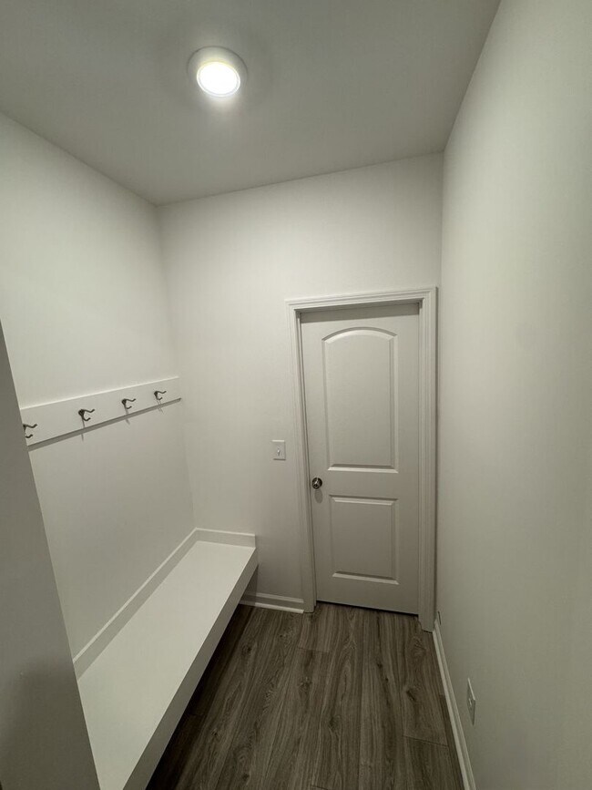 Foto del edificio - Almost New 3 Bedroom Home in York SC