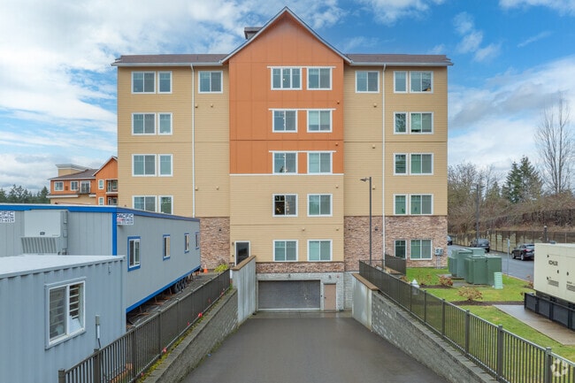 Building Photo - Bradley Park