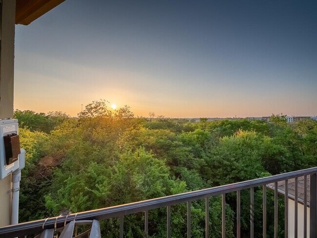 Foto del edificio - 4118 Bonner View Ln