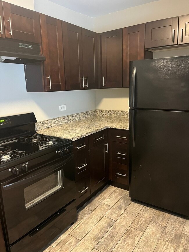 Building Photo - 7501 SW Hwy