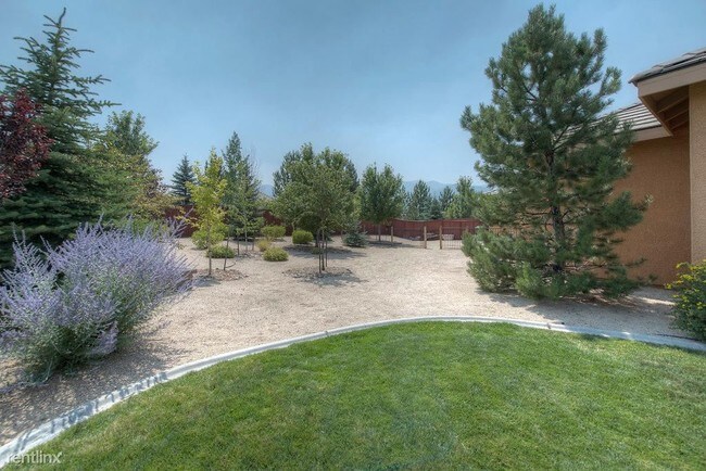 Building Photo - 4 br, 3.5 bath House - 15355 Redmond Loop