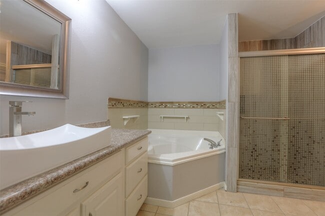 Building Photo - 4282 Medina River Loop