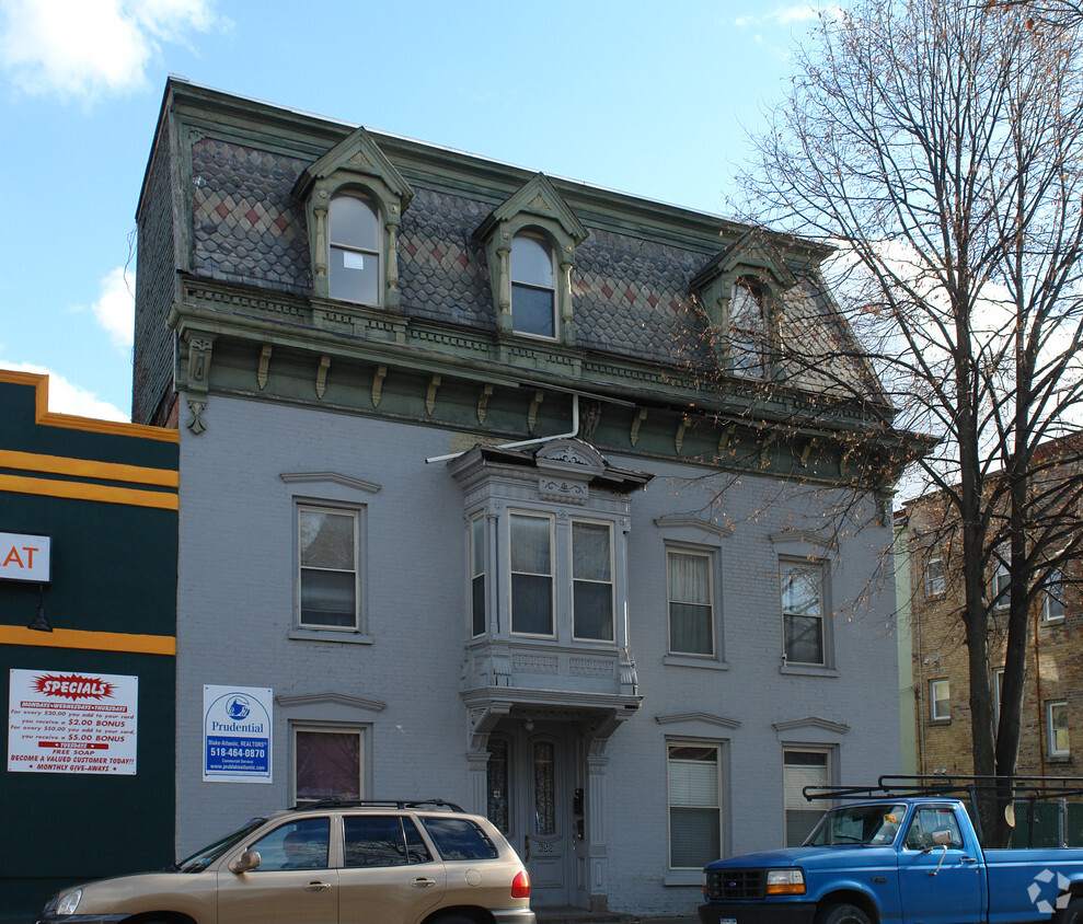 Building Photo - 650 Second Ave