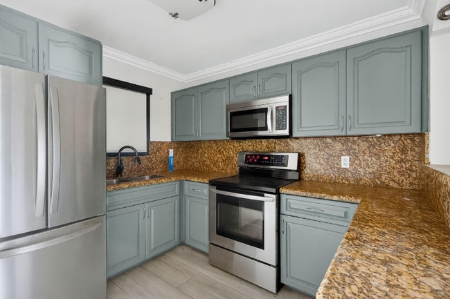 Photo - 2061 NW 27th St House