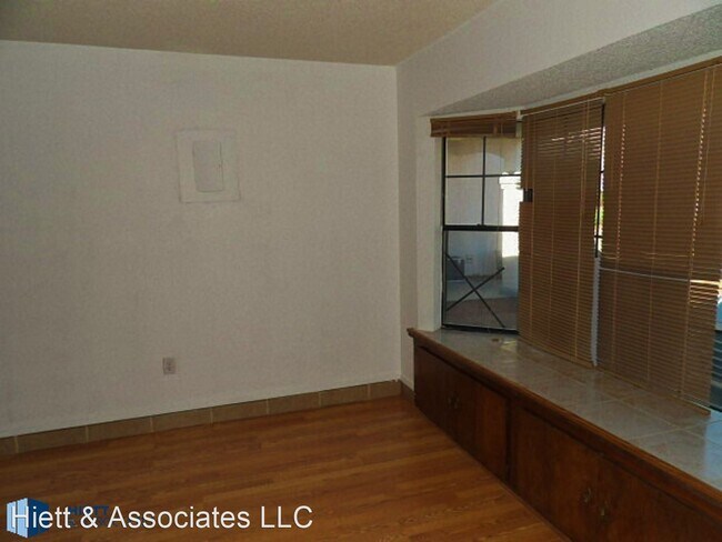 Building Photo - 3 br, 1 bath House - 6901 Ridge Top Dr