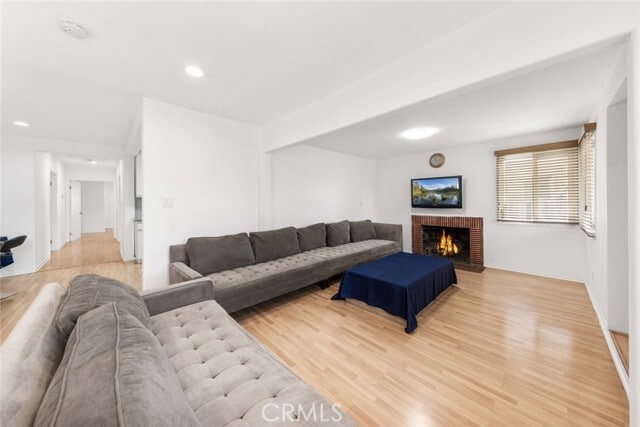 Foto del edificio - 12329 Burton St